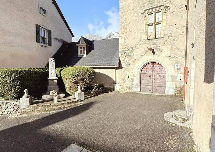 Gîte pour 8 personnes, avec vue et terrasse à Béost - 2