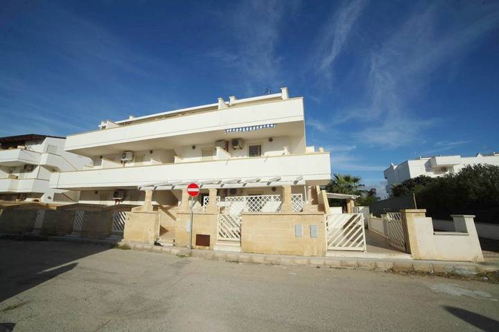 Ferienhaus für 2 Personen, mit Balkon und Terrasse sowie Garten und Ausblick in Torre Mozza (Salento) - 4