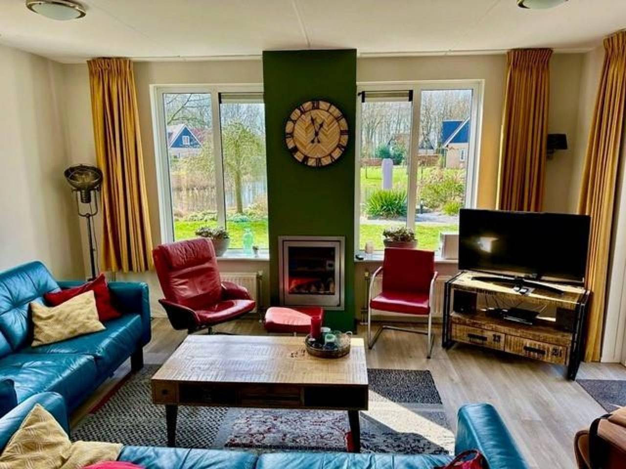Schönes 8-Personen-Ferienhaus in Westerbork mit Sauna und Außen Spa. in Drenthe