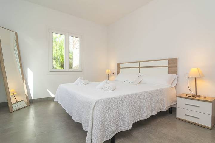 Finca für 6 Personen, mit Terrasse und Garten in S'Illot Cala Morlanda - 3