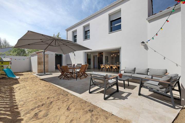 Location de vacances pour 10 personnes, avec jardin, adapté aux familles au Parc Naturel Régional du Marais poitevin