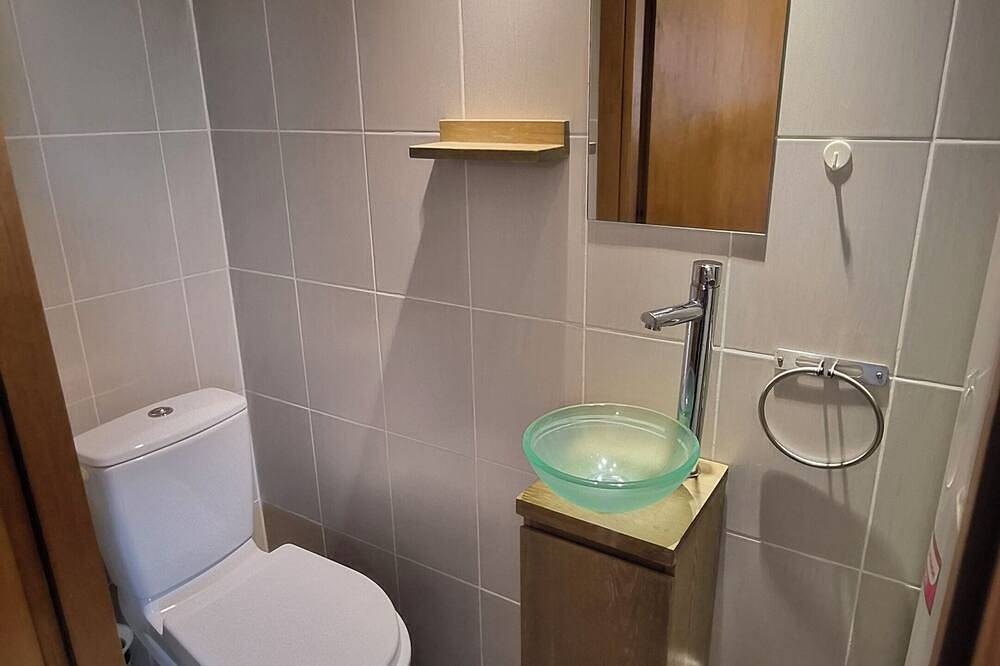 Appartement entier, Seaside pretty mini villa T2 300 m from the beach, 20 km from Bastia in Lucciana, Région de Bastia