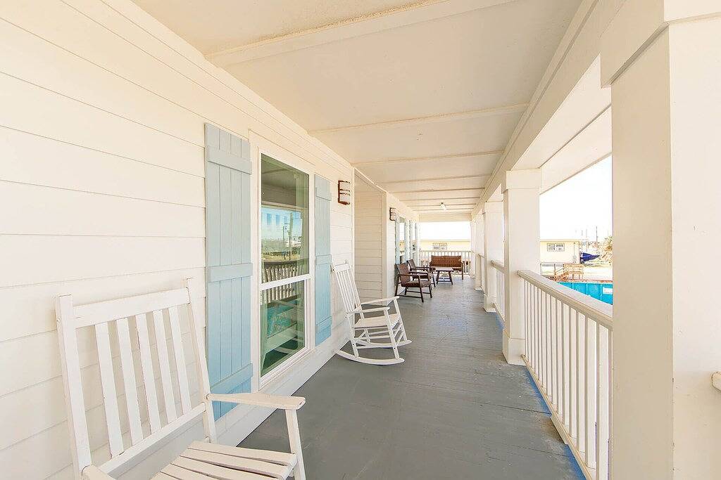 Presidential Palace - Coastal Realty Group in Grand Isle, Jefferson Parish