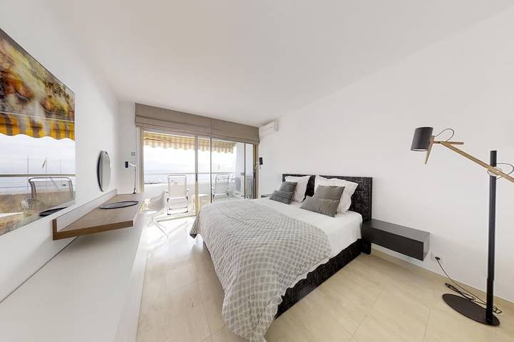 Gîte pour 6 personnes, avec terrasse dans Plage de la Pierre au Tambour - 2