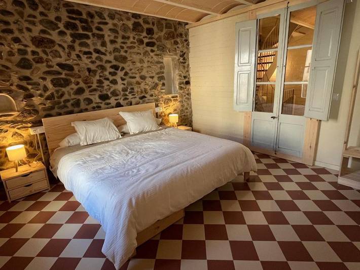 Casa rural para 12 personas, con Balcón en San Juan de las Abadesas