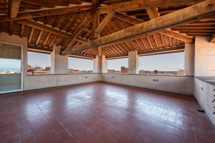 Loft per 4 persone, con Terrazza e Panorama a Pisa