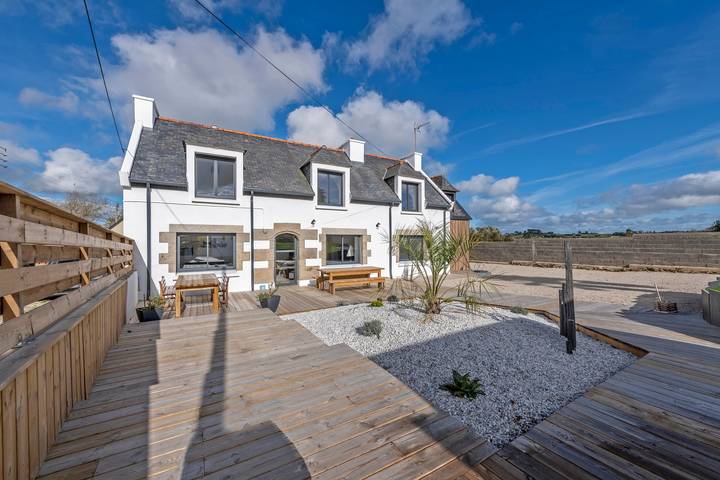 "La maison de Goulannou", avec terrasse, jardin et Wi-Fi in Tréflez, Côte des Légendes