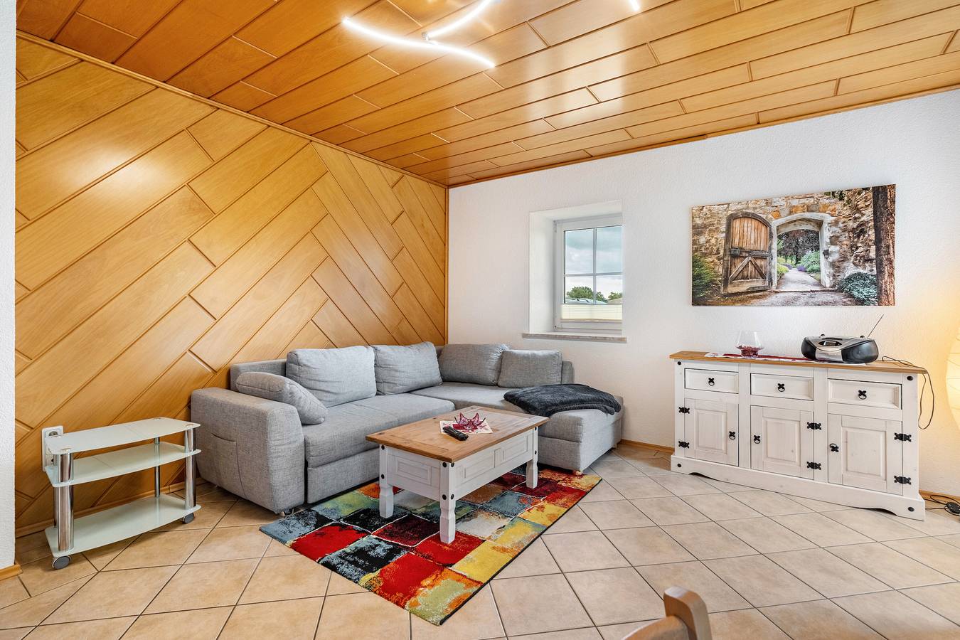 Ganze Wohnung, Ferienwohnung 'Familie Nahrstedt Parterre' mit gemeinsamer Terrasse, privatem Garten und Wi-Fi in Lausitz