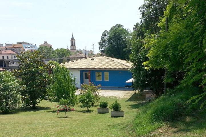 Appartamento per 2 persone, con Balcone e Terrazza nonché Giardino e Panorama a Grottammare