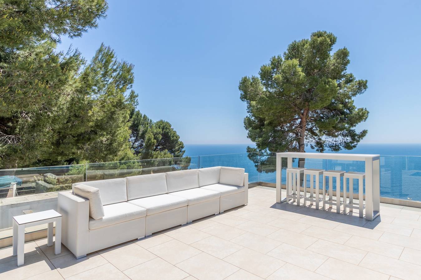 Villa 'Casa Viviana' with Sea View, Pool, Wi-Fi, Balcony, Terrace & Garden in el Baladrar - Punta Estrella, Benissa