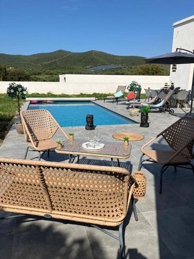 Location de vacances pour 13 personnes, avec terrasse et vue ainsi que piscine et jardin, animaux acceptés à Palasca - 3