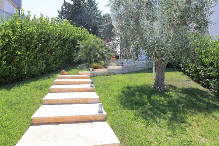 Ferienwohnung für 4 Personen, mit Garten