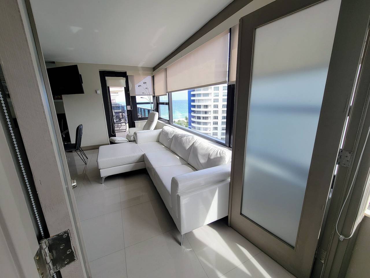 Apartamento entero, Large Connected Spacious 5-Bedroom Sunset Suite 141921 in Miami Beach, Florida