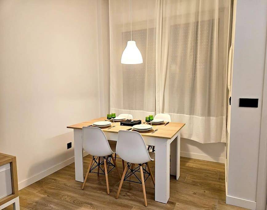 Apartamento entero, Two-Bedroom Apartment in Pamplona, Provincia de Navarra