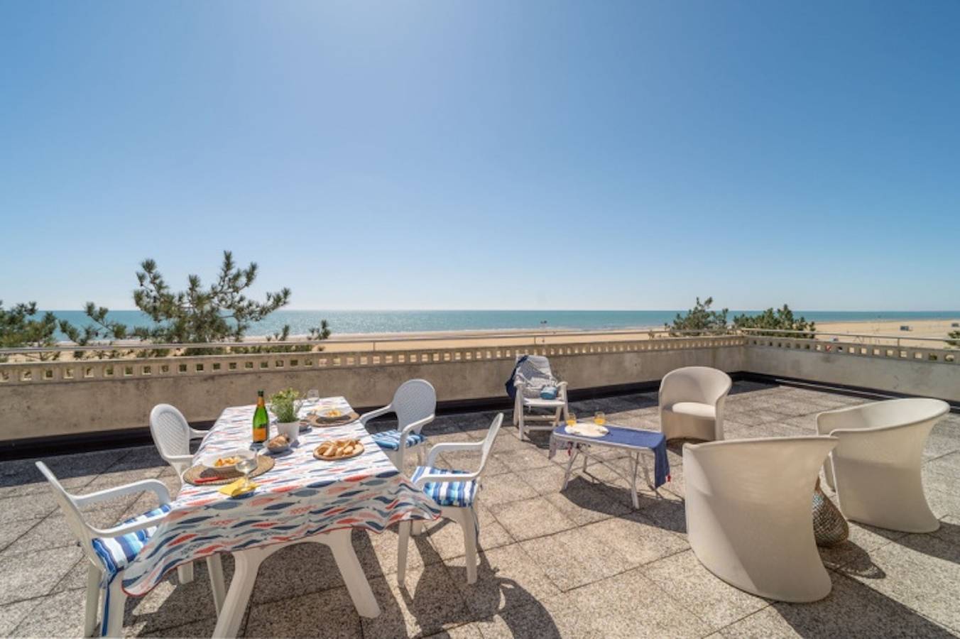 Ganze Wohnung, Atemberaubender Rückzugsort mit malerischer Terrasse in Bibione, San Michele al Tagliamento