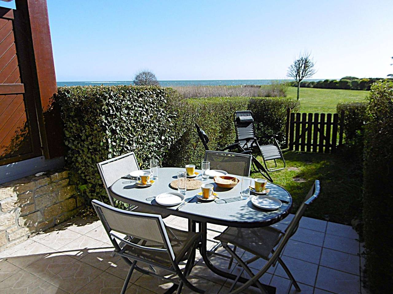 Entire apartment, Apartment 2 rooms 2 to 4 people Direct access beach in Sarzeau, Côte des Mégalithes