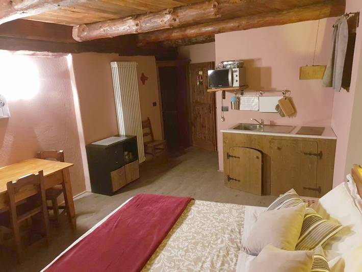 Gîte pour 4 personnes, avec jardin et vue, animaux acceptés à Pragela - 3