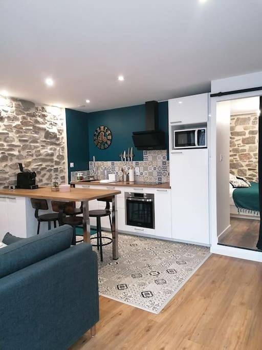 Appartement entier, One-Bedroom Apartment in Pennautier, Région de Carcassonne