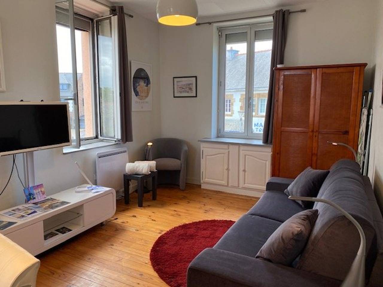Studio entier, Studio Lumineux Proche Plage et Commerces – Tout Équipé, Parking Gratuit in Trégastel, Côte de Granit Rose