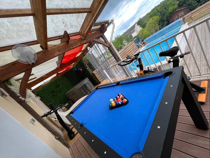 Maison de vacances pour 6 personnes, avec Jacuzzi et Terrasse ainsi que Jardin et Piscine à Saint-Germain-sur-Morin