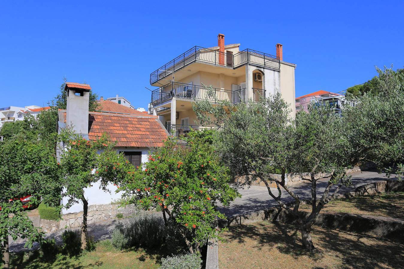 Entire apartment, Two bedroom apartment with terrace and sea view Okrug Gornji, Čiovo A-19762-a in Okrug Gornji, Ciovo