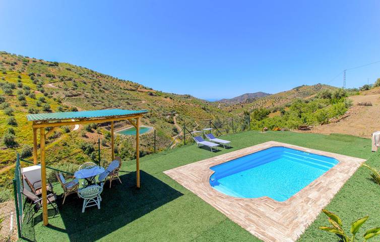 Apartamento con vistas al mar, piscina, aparcamiento y aire acondicionado - 2 km de Daimalos Vados in Canillas de Albaida, Provincia de Málaga