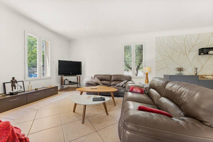 Location de vacances pour 4 personnes, avec jardin à Nîmes - 3