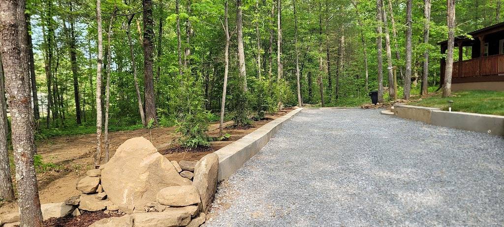 Cabin in the Woods - 5 Miles to Dayton Boat Ramp! 2 miles to Naca Fort Bluff! in Rhea County