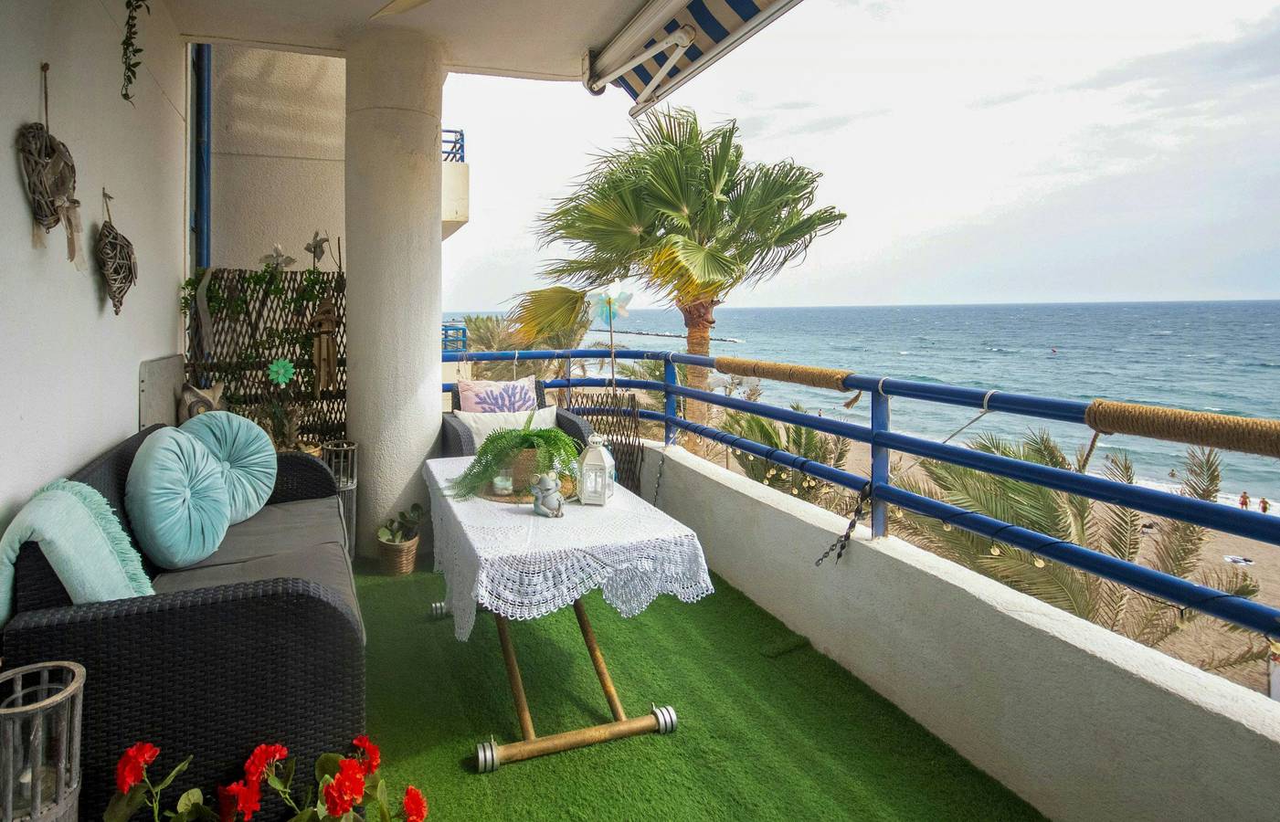 Entire apartment, Almería seafront apartment with sea views in Playa de El Zapillo (Almería), Almería