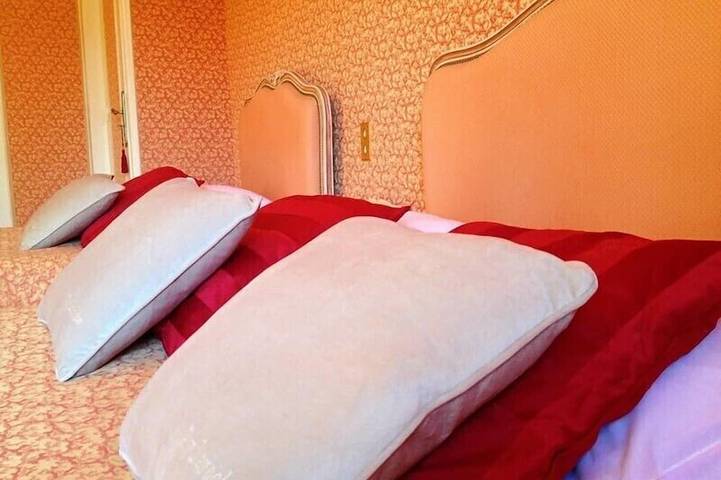 Gîte pour 3 personnes, avec jardin à Le Vey - 2