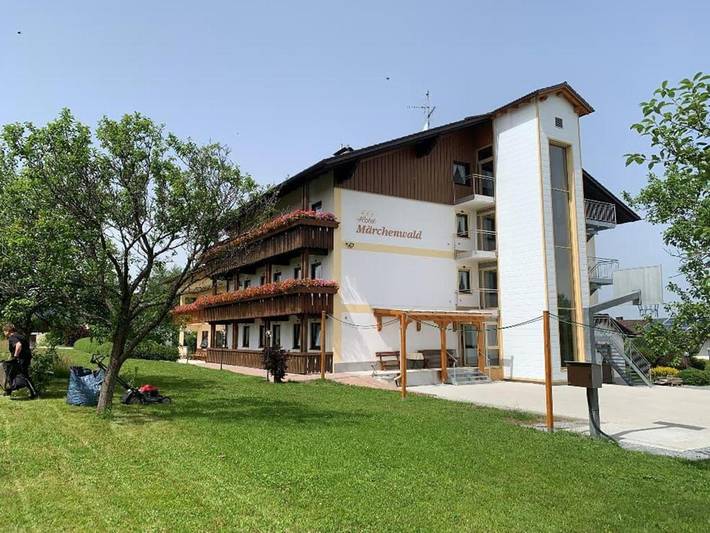 Hotel, mit Terrasse und Sauna in Haidmühle - 2