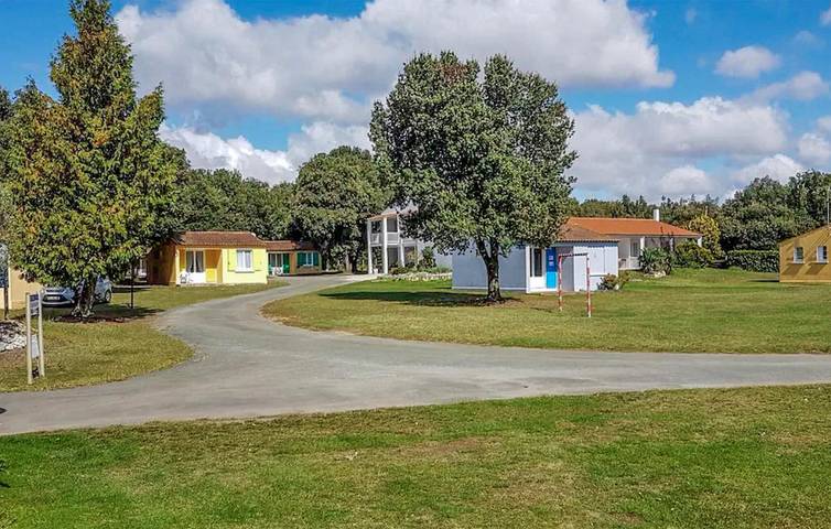 Maison de vacances pour 6 personnes, avec terrasse et jardin, animaux acceptés