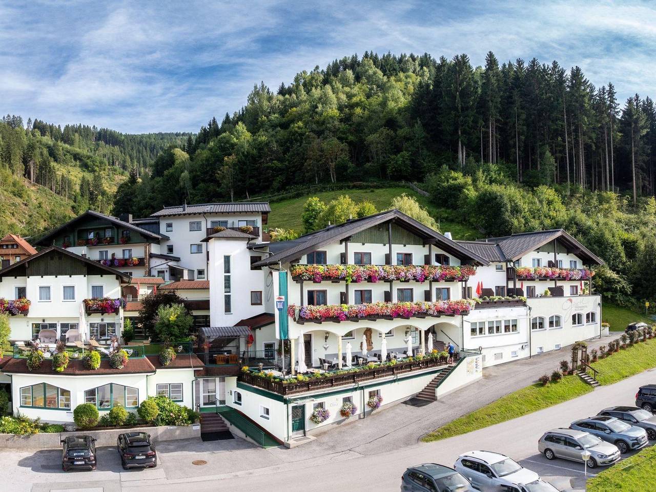 Panoramahotel Gürtl - Doppelzimmer mit Dusche, Wc - classic in Haus, Schladming-Dachstein
