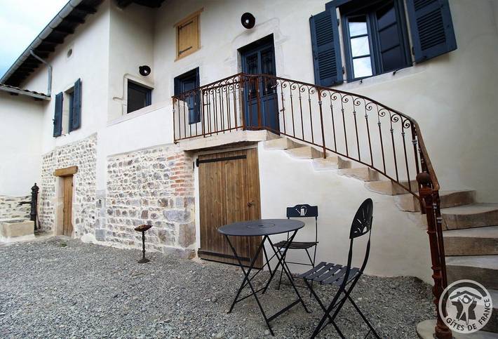 Gîte pour 4 personnes, avec piscine et jardin, animaux acceptés à Régnié-Durette - 3