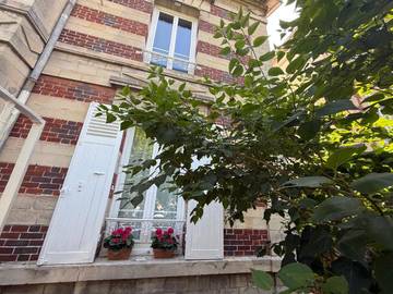Gîte pour 6 personnes, avec terrasse à Chantilly