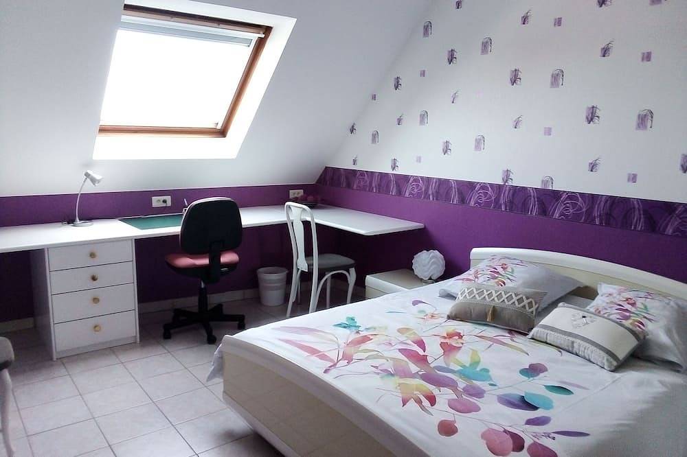 Appartement entier, Gîte confortable Sud Alsace proche des frontières suisses et allemandes in Blotzheim, Région de Mulhouse