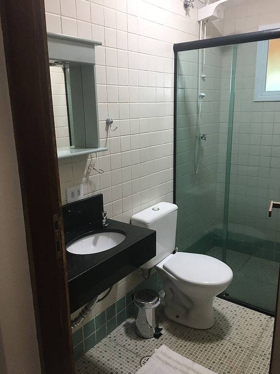 Location de vacances pour 21 personnes, avec jardin ainsi que balcon et jacuzzi, animaux acceptés à São Roque - 3