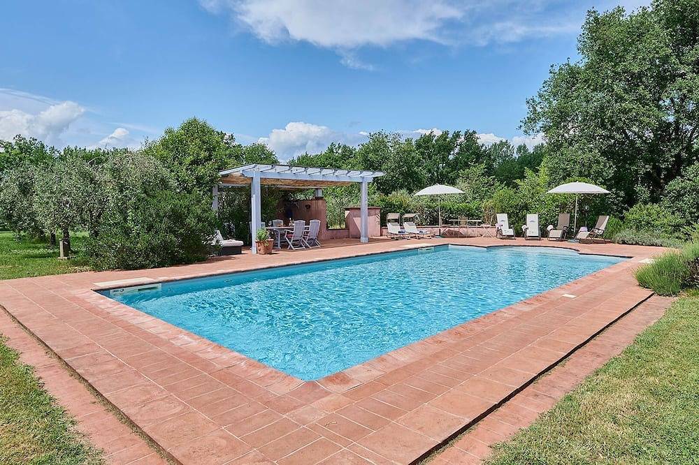 Emozione Toscana, Altopascio, Lucca and Viareggio in Altopascio, Lucca Provinz