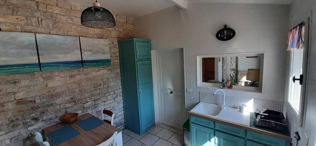 Location de vacances pour 2 personnes, avec piscine et terrasse dans Deux Rivières - 3