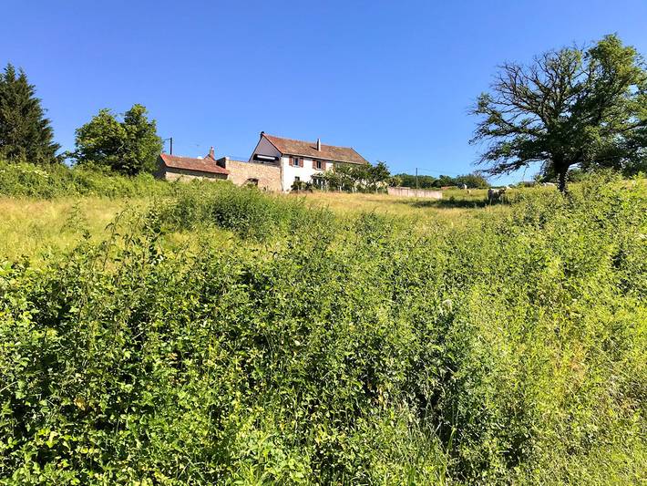 Gîte pour 15 personnes, avec jardin et terrasse à Lormes - 2