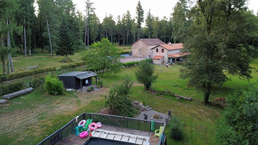 Gîte pour 12 personnes, avec piscine et sauna à Piégut-Pluviers - 2