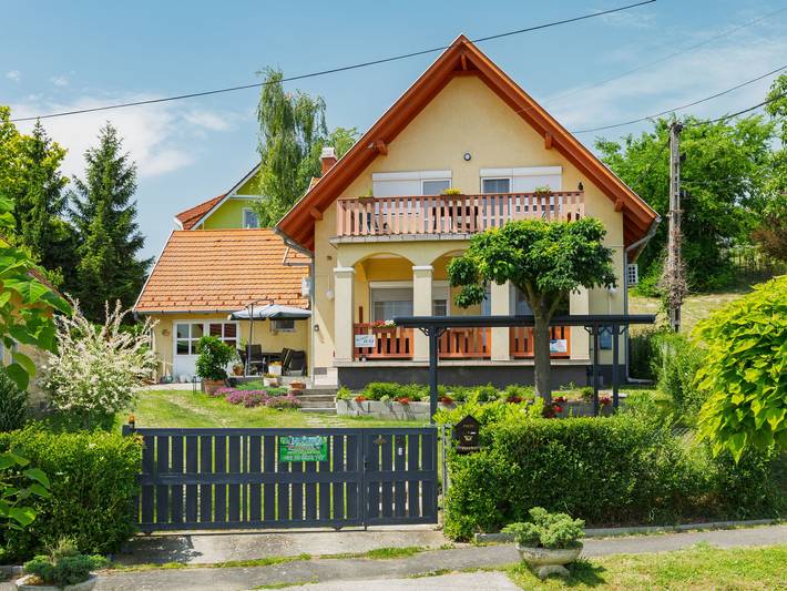 Appartement de vacances pour 5 personnes, avec jardin ainsi que terrasse et sauna - 1