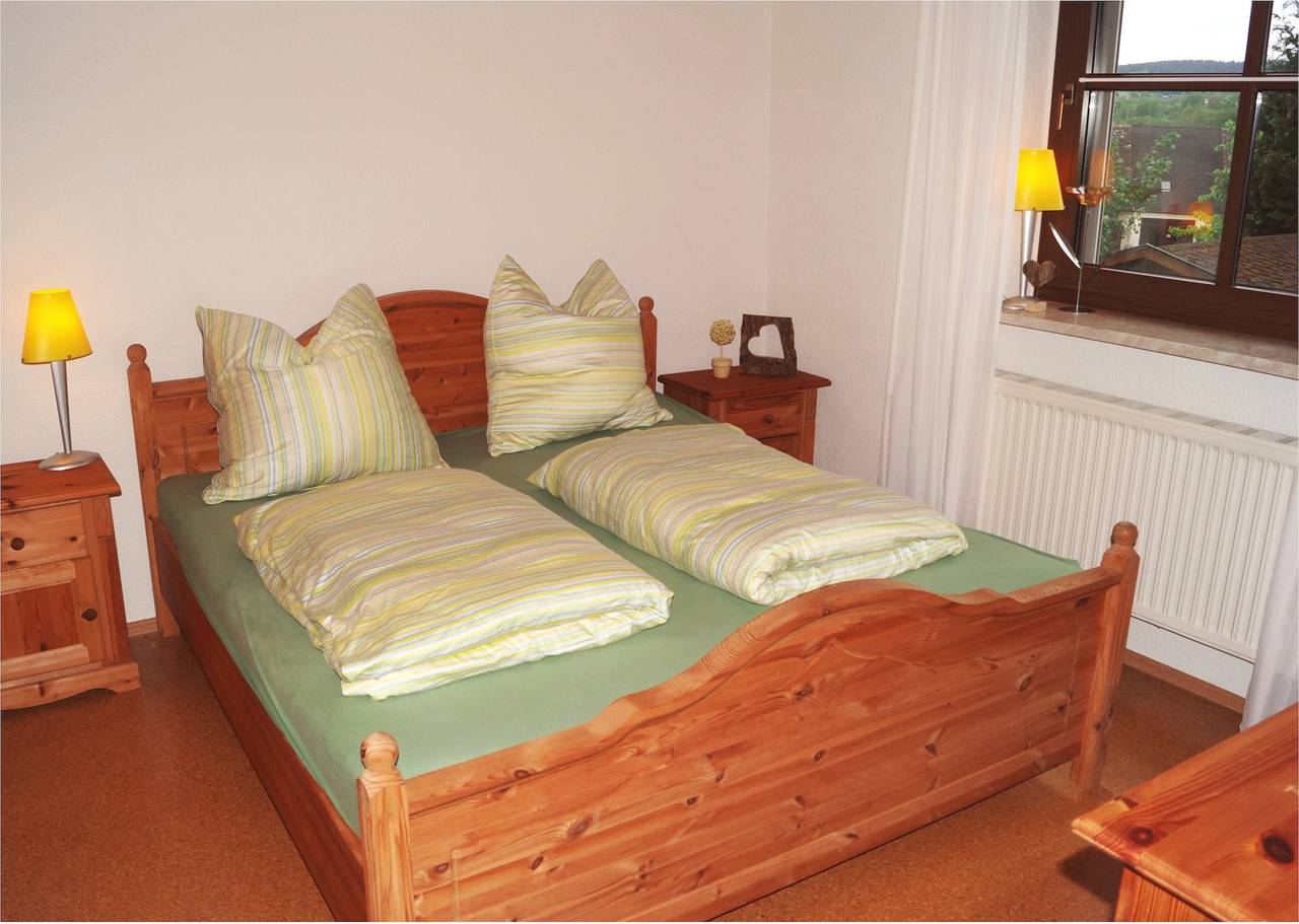Ganze Wohnung, Haus am Seeufer - Ferienwohnung Frieda Erdgeschoss in Weißenstadt, Landkreis Wunsiedel im Fichtelgebirge