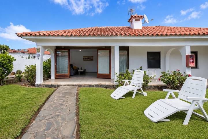 Entire apartment, GuestReady - Sun Club Garden and Pool in Maspalomas, San Bartolomé de Tirajana