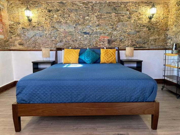 Chambre d’hôte pour 2 personnes, avec Terrasse ainsi que Jardin et Vue