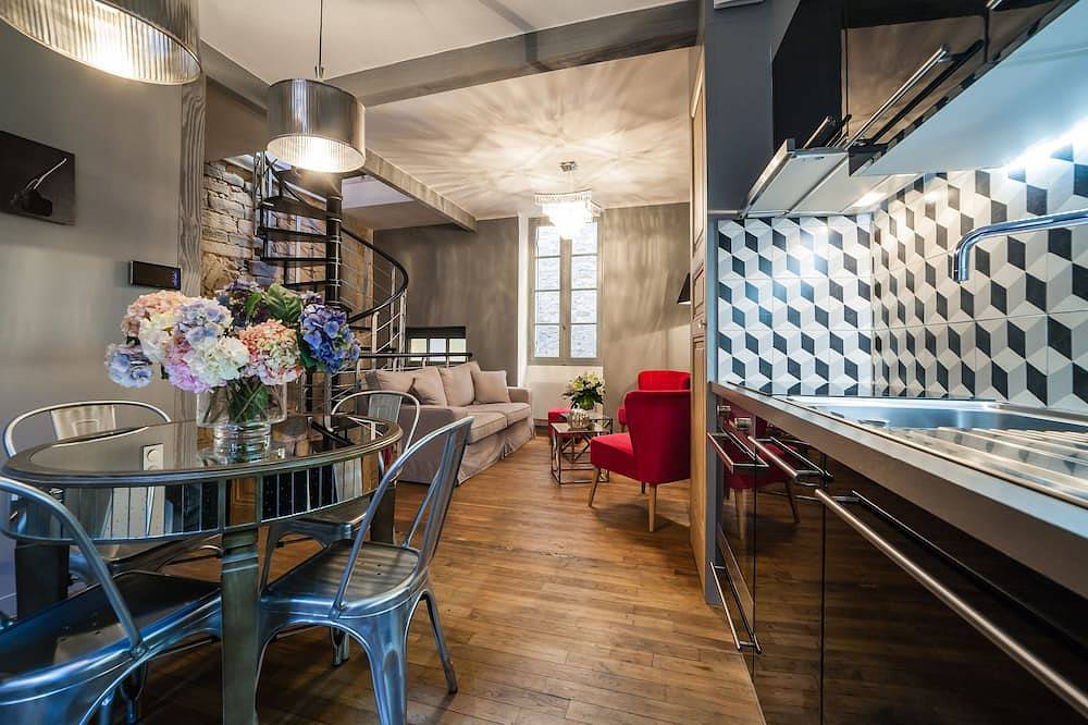 Le Clos De L'Abbaye 4* au Coeur de la Cité Médiale de Sarlat+Parking gratuit in Sarlat-la-Canéda, Périgord Noir