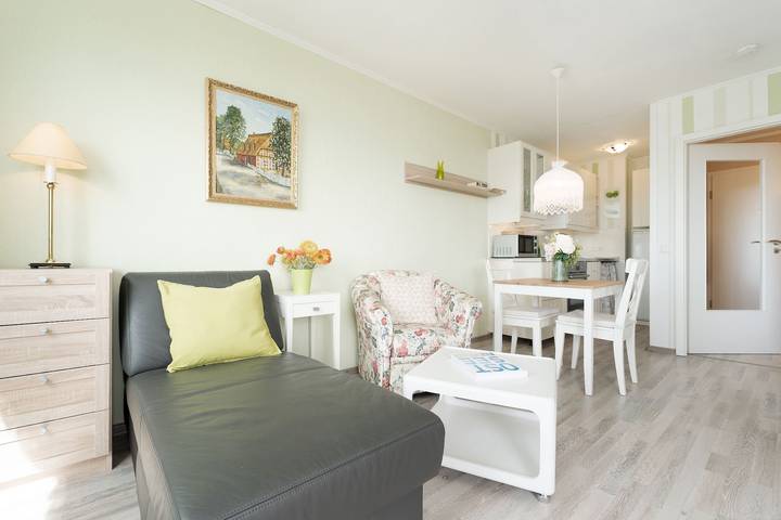 Ferienwohnung für 2 Personen, mit Balkon und Garten sowie Seeblick in Plön
