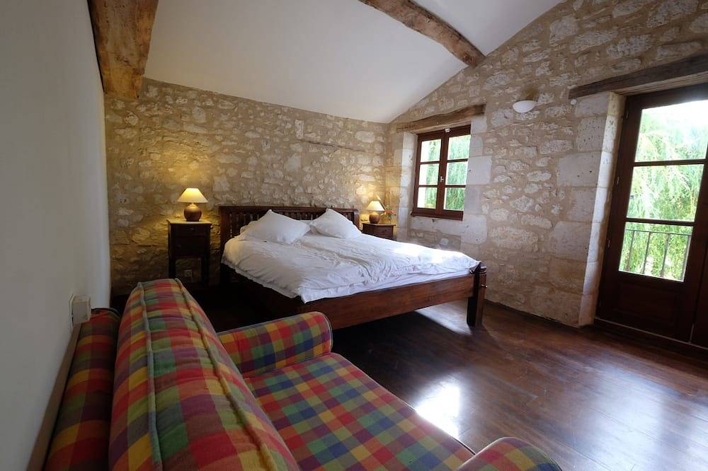 Belle villa avec piscine, privée et calme in Gers
