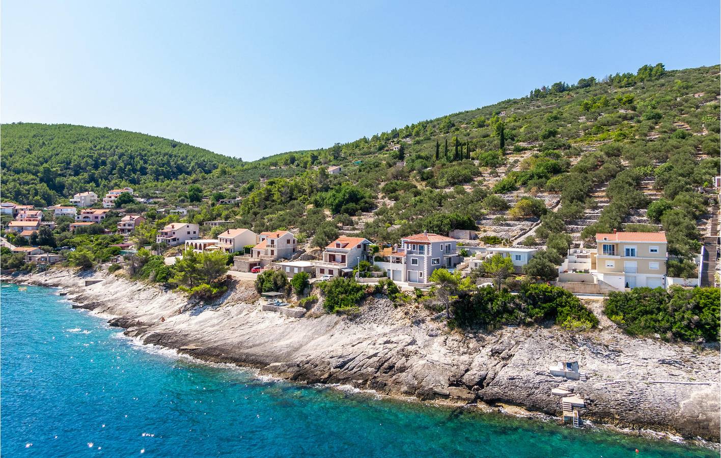 Gemütlich, 2 km von der Küste entfernt: WLAN, Klimaanlage, Parkplatz, Terrasse und Küche! in Blato, Korcula