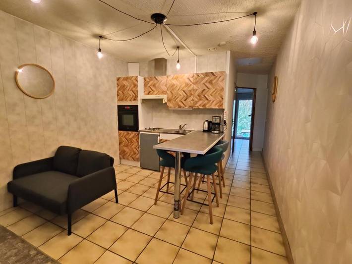 Location de vacances pour 2 personnes, avec terrasse ainsi que vue et jardin à Châtenois - 4